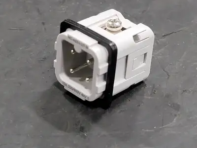 NEW PHOENIX CONTACT HC-A03-I-UT-M