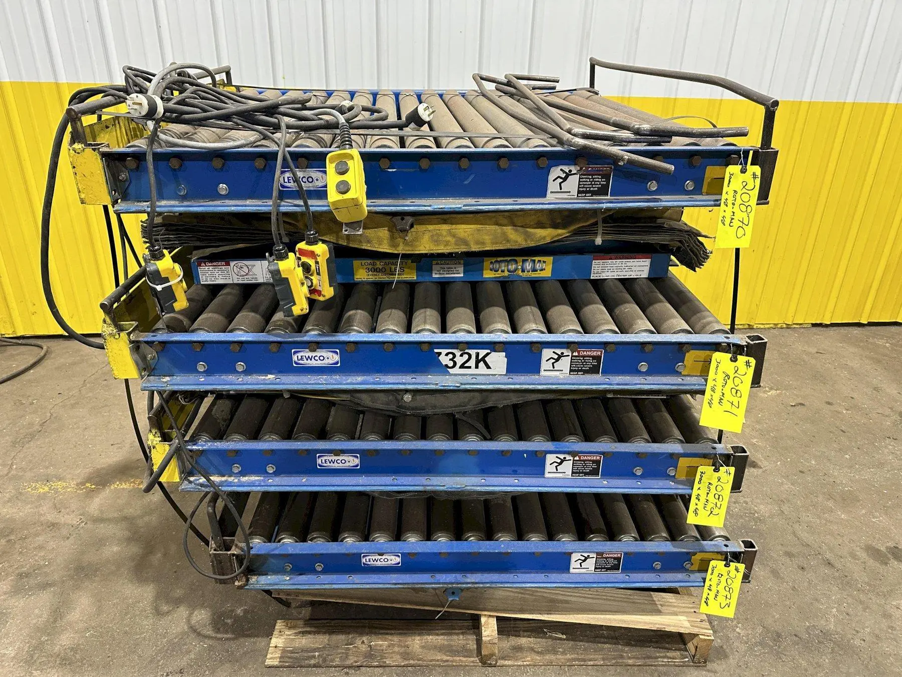 3,000 LBS X 48" X 48" ROTO-MAX HYDRAULIC SCISSOR LIFT TABLE W/ ROTARY LEWCO ROLLER CONVEYOR TOP, 110 VOLT: STOCK #20871