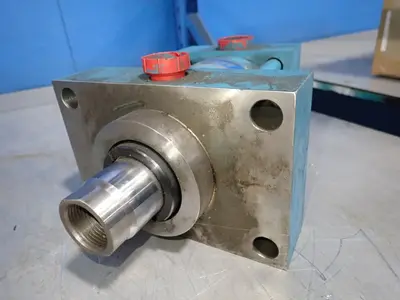 Vickers Cylinder