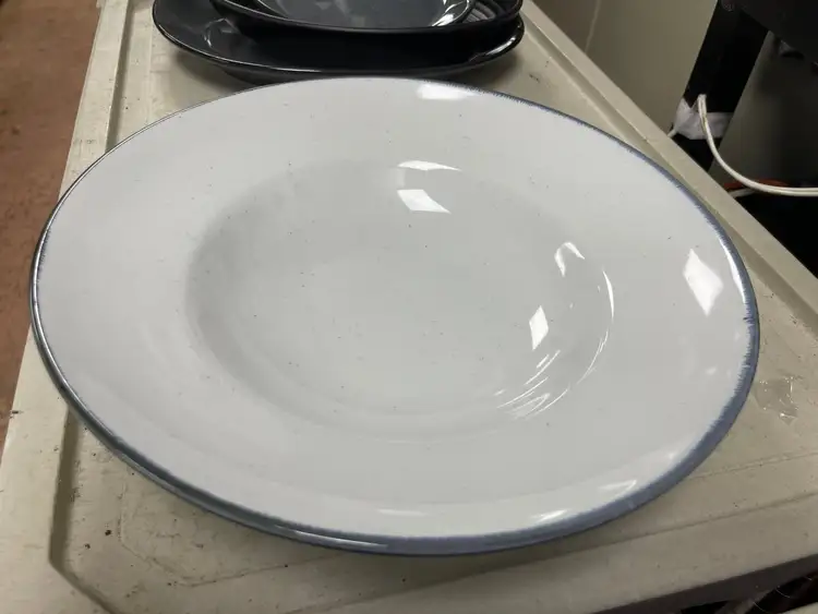 Used Tuxton Used 12"Tuxton 21 Ceramic Serving Bowl - WO1 Smallwares Illinois US | Falcon Restaurant Supply #1375387