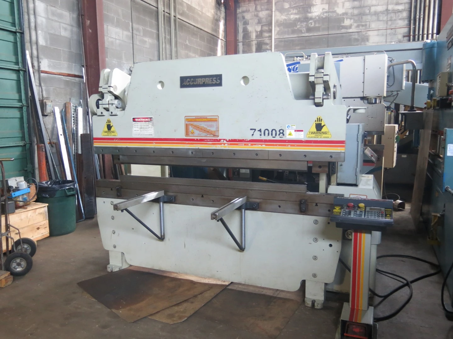 USED ACCURPRESS 71008 HYDRAULIC PRESS BRAKE