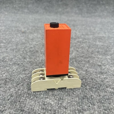 Used Carlo Gavazzi B121220 Relays & Switches California US | Davliegogo LLC #1707880