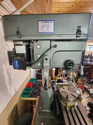 L@@K Commercial Grade Milling / Drill Press with Many Accessories W@W