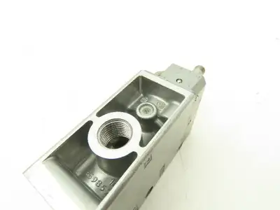Festo MOFH-3-1/4 Pneumatic Control Valve 2 Pos 3 Way 120 PSI 1/4"NPT