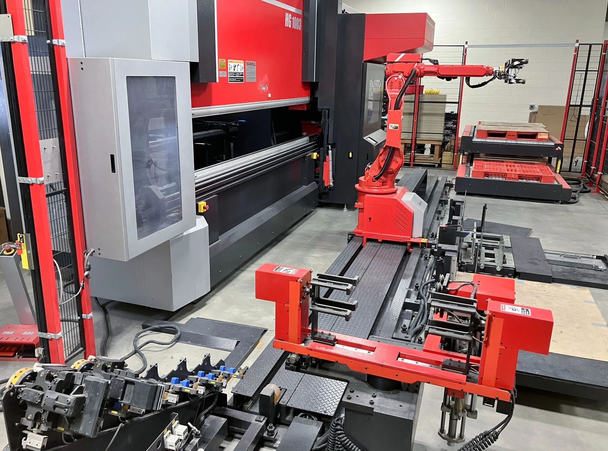 USED 2016 AMADA HG1003ARS