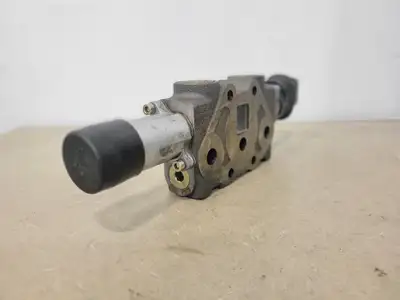 Hydraulic Section Valve 122010721, 122010220