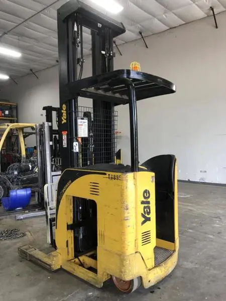Used 2012 YALE NR045EA Reach Trucks | Zoom Lifts & Equipment #1182257