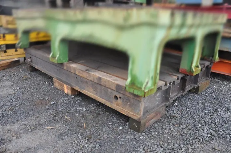Used T-SLOT TABLE 3240 X 2120 X 350 MM Tables, Floor & Layout Plates BE | Apt International N.V #366564