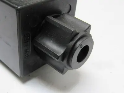 Parker D1VW4CNJSF 72 Hydraulic Directional Control Solenoid Valve  24V 5000PSI