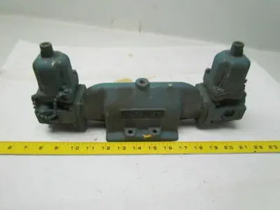 Numatics 6JDSPA 34UL2-3 Valve air double solenoid 120VAC coils