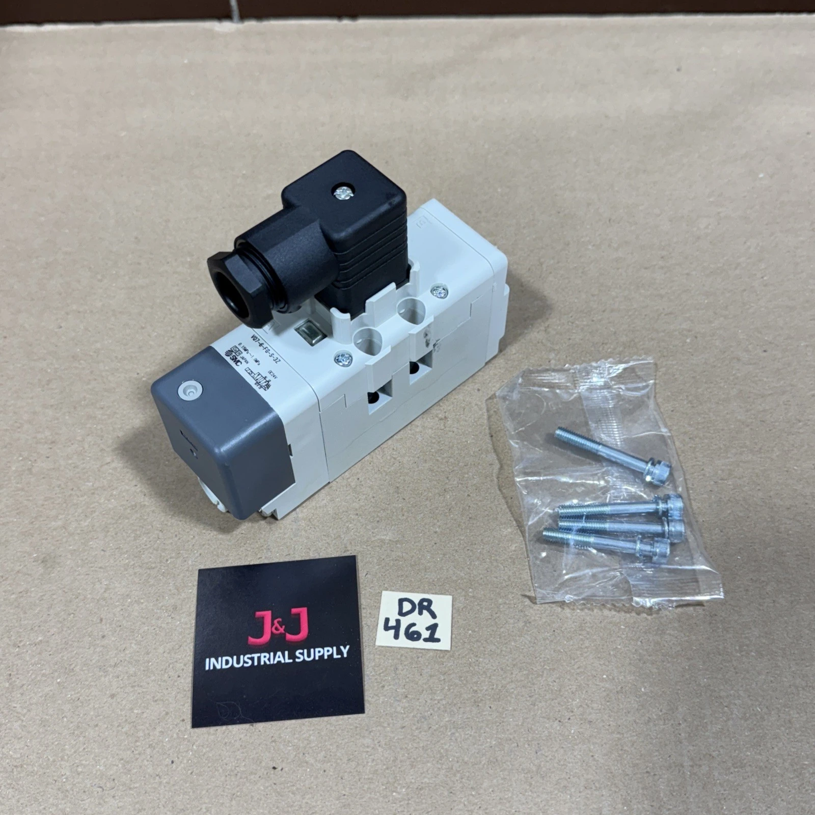 NEW SMC VQ7-6-FG-S-3Z