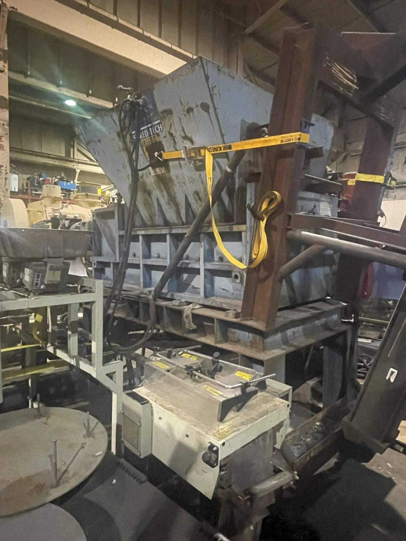 USED SHRED TECH ST-100