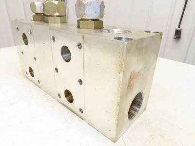 Daman E02294REVO Hydraulic 4-Station Aluminum Manifold Block DN32 1-1/4" SAE