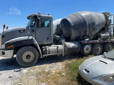 Used 2015 CATERPILLAR CT660S Concrete Mixer Trucks Texas US | Big D Heavy Equipment #1556971