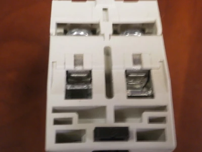 USED Allen-Bradley 1492-RCD2A16
