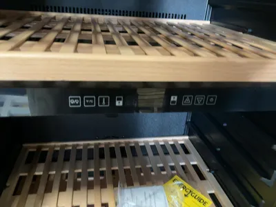 Used VINOTEMP EL-300GFEBRR Refrigerators Michigan US | Miedema Asset Management Group #1437293