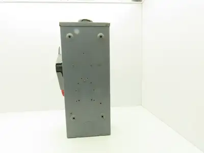 Square D H223NRB Safety Disconnect Switch 100 Amp 240 VAC 250VDC 2 Pole NEMA 3R
