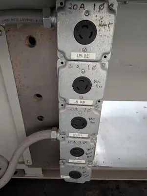 2013 TOYO SI-150V-F200CU Injection Molding Horizontal/Vertical | Machinery Network (13)
