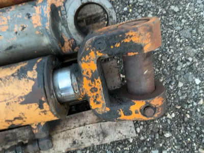 Used _UNKNOWN_ _UNKNOWN_ Hydraulic Cylinders Michigan US | Miedema Asset Management Group #1301538