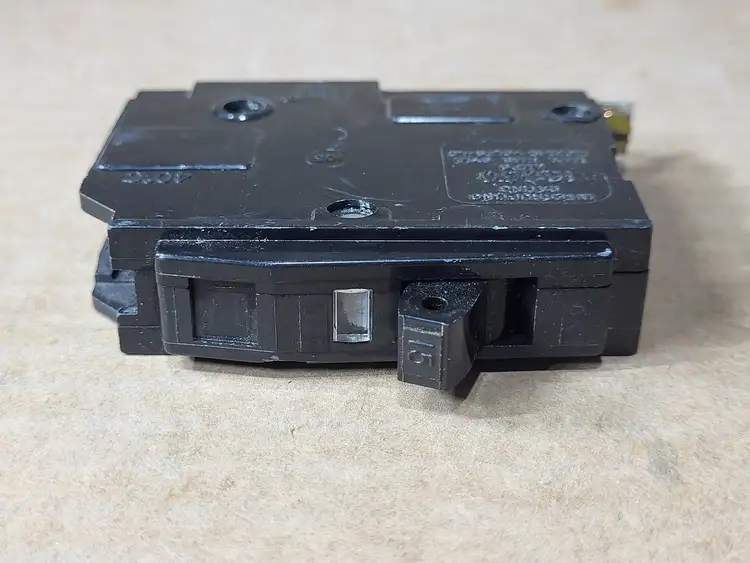 Used SQUARE D QO115 Switchgears British Columbia CA | Lenmark #1438684