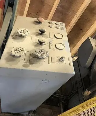 USED MANCHESTER TRACK REEL