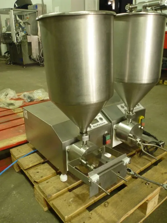 Used 2004 APPLE Pro-Portioner 20 Liquid Paste Fillers Vertical Form & Fill PL | Perry Equipment #121732