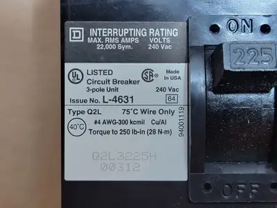 USED SQUARE D Q2L3225H