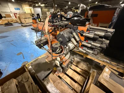 New | in-Stock 2015 KUKA KR16 L6-2 + KR C4 NA Robots Michigan US | iGAM Industrial Marketplace #1173937