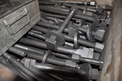 USED CLAMPING ELEMENTS FOR WORKPIECES