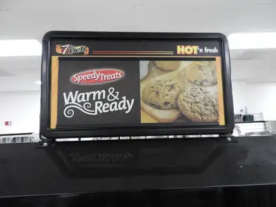 Used Merco Used Merco MM-24 Commercial Counter Top Mini-Merchandiser Warmer Display 120V Countertop Display Warmers Illinois US | Falcon Restaurant Supply #1376468