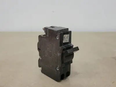Used FEDERAL PIONEER NC215 Switchgears British Columbia CA | Lenmark #239836