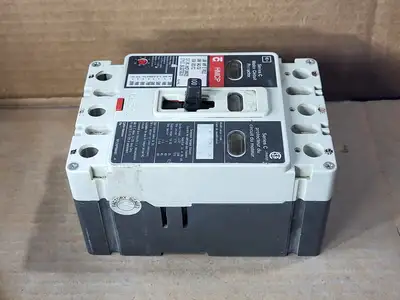 Used CUTLER-HAMMER HMCP100R3S Switchgears British Columbia CA | Lenmark #1435003