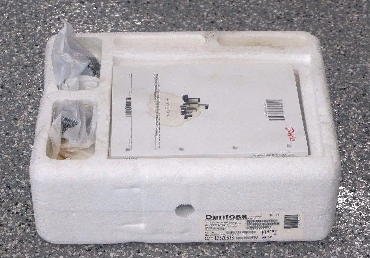 NEW DANFOSS VLT5001PT5B20STR3DLF10A00C0 SPEED DRIVE