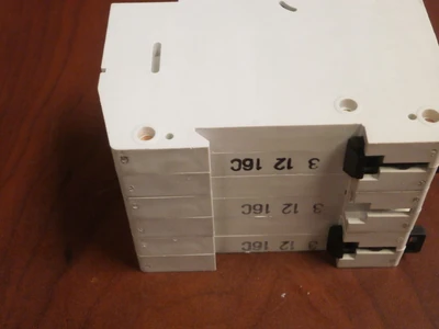 USED Allen-Bradley 1492-SP3C160