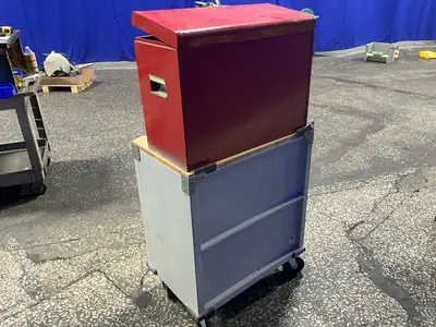 Used _UNKNOWN_ _UNKNOWN_ Tool Carts Ohio US | HGR 24 #1372958