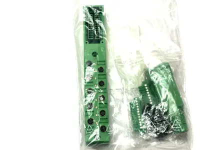 SACB-10/3-L-C-M8 | Phoenix Contact  Distributor Box 10-Port M8 1503438 - New