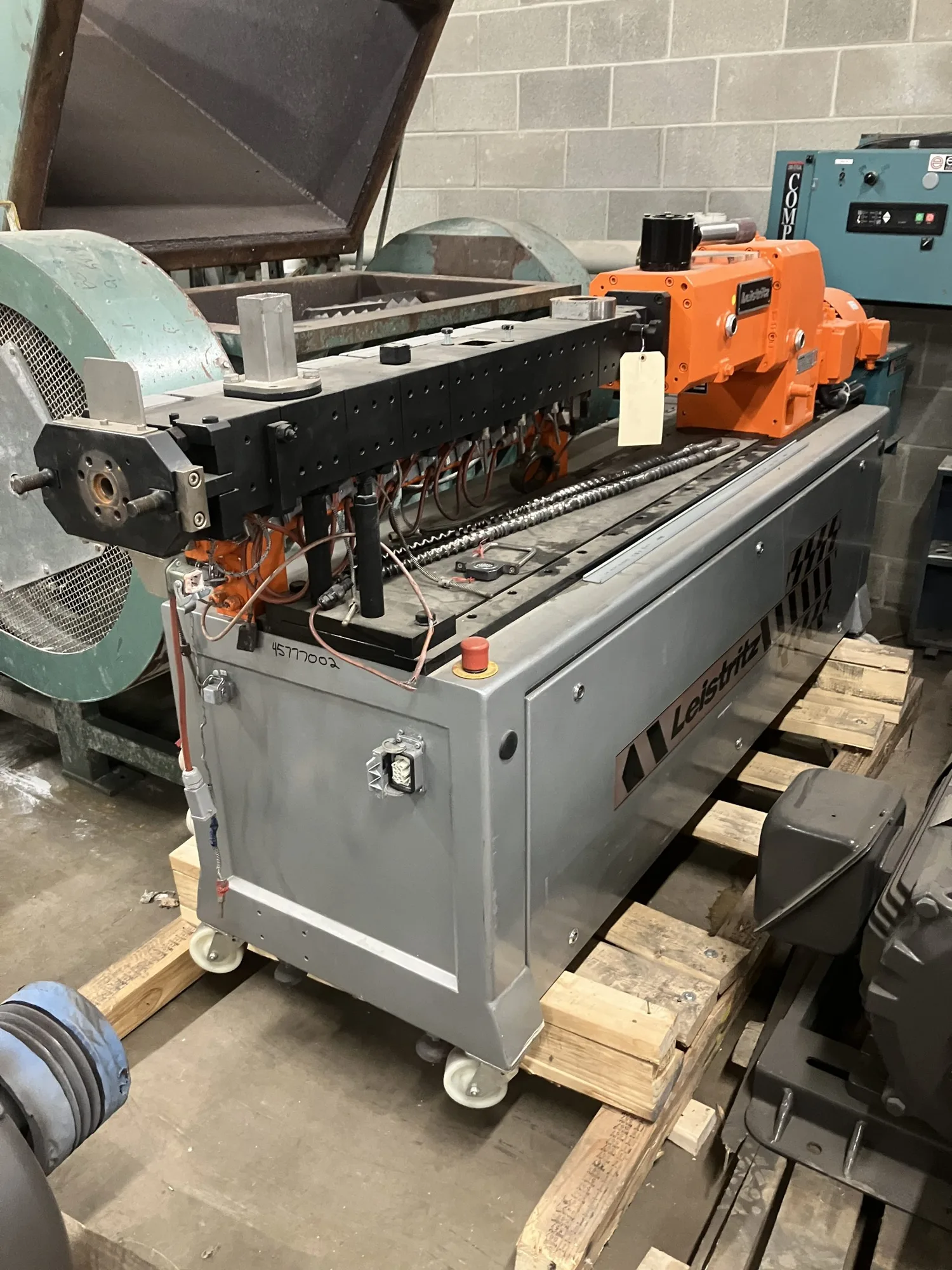 27mm Leistritch C0-Rotating Extruder (can be counter rotating) New 2006