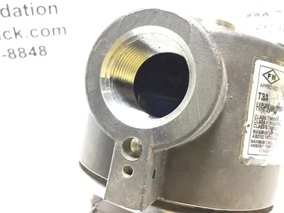 FCI FLT93S-1B2A102E1B03C13 Hazardous Location Enclosure 2350PSIG 500F 115/220VAC