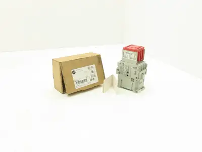 Allen Bradley 700S-CF620DC Safety Control Relay 10A 600V 120VAC Coil Ser A