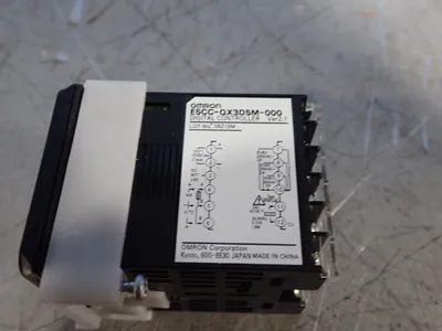 NEW OMNRON E5CCQX3D5M000