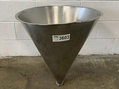 13 Gallon SS Hopper