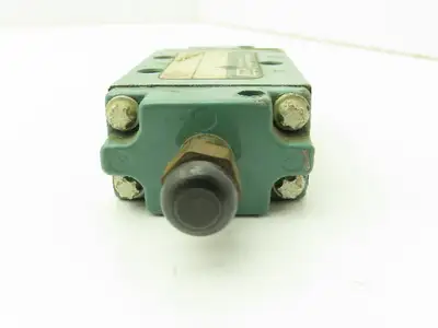 Aro 5130-33 Pneumatic Air Valve 3 Way 1/4" NPT Manual Button Bleed