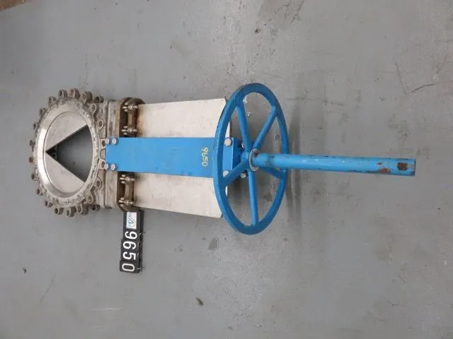 Orbinox 20" Knife Gate Valve, V-Port, Hand Wheel Operated