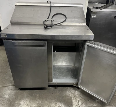 174-0021 Continental SW36-10 36” Self Contained Refrigerated Sandwich Prep Table
