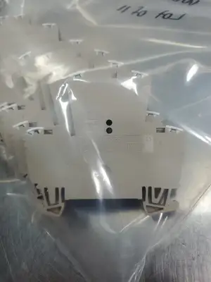 Weidmüller WDK 2.5 Terminal Block Module, Lot of 11. 4A-41
