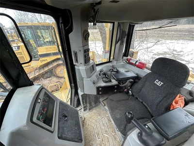 Used 2011 CATERPILLAR D8T Crawler Dozers | Abele Tractor #1342955