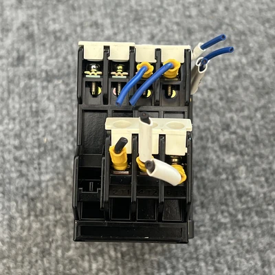 Used Fuji Electric SJ-0G/UL TK-ON PLC Contactors California US | Davliegogo LLC #1707541