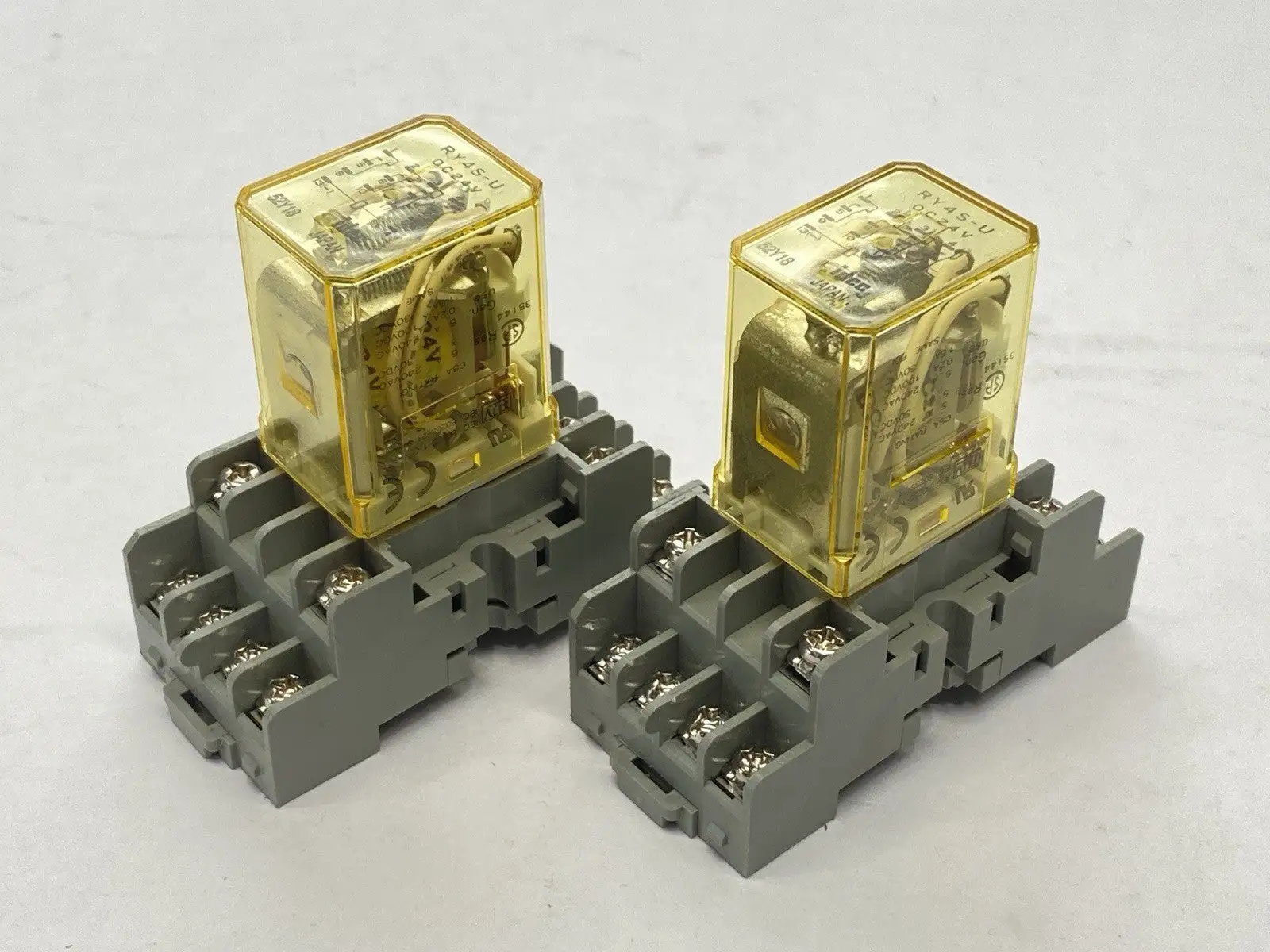 Used IDEC Relay 42VDC w/ SY4S-05 Relay Base 95503 LOT OF 2 Relays & Switches Michigan US | Maverick Industrial Sales #1402088