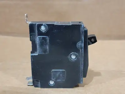 USED SQUARE D QOB115