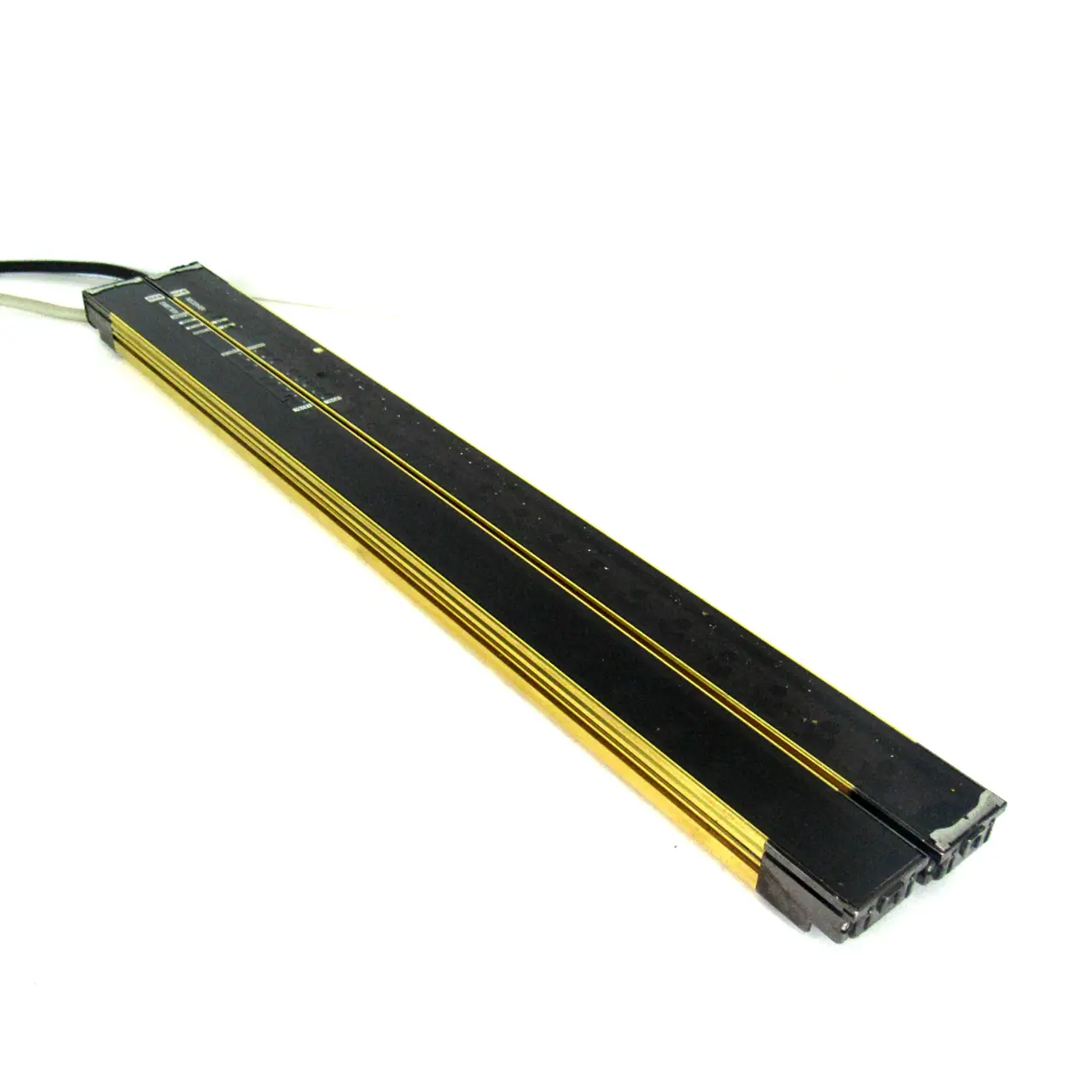USED OMRON F3SJ-A0460P25